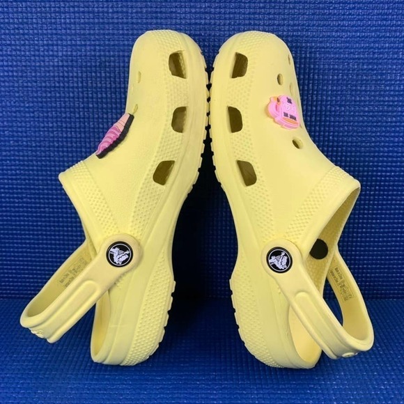 CROCS CROCBAND CLASSIC Women`s Size 6 Yellow Comfort Clog Shoes 10001 - Picture 5 of 9